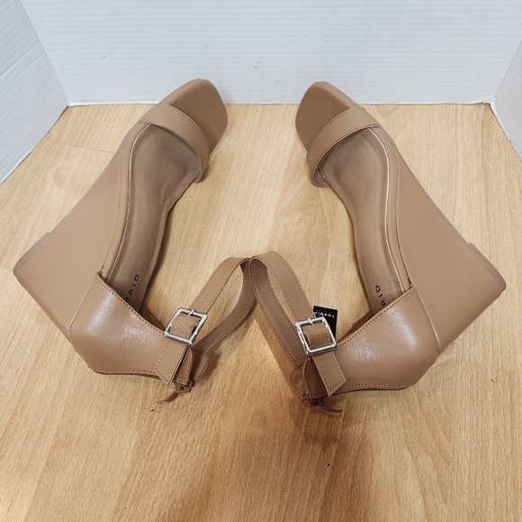 NWT Torrid 11WW Square Toe Ankle Strap Demi Wedge Cognac Tan Sandals 11 Wide - Picture 13 of 15